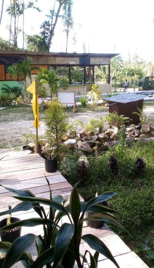 Tentstar Eco Campsite San Vicente (Palawan)